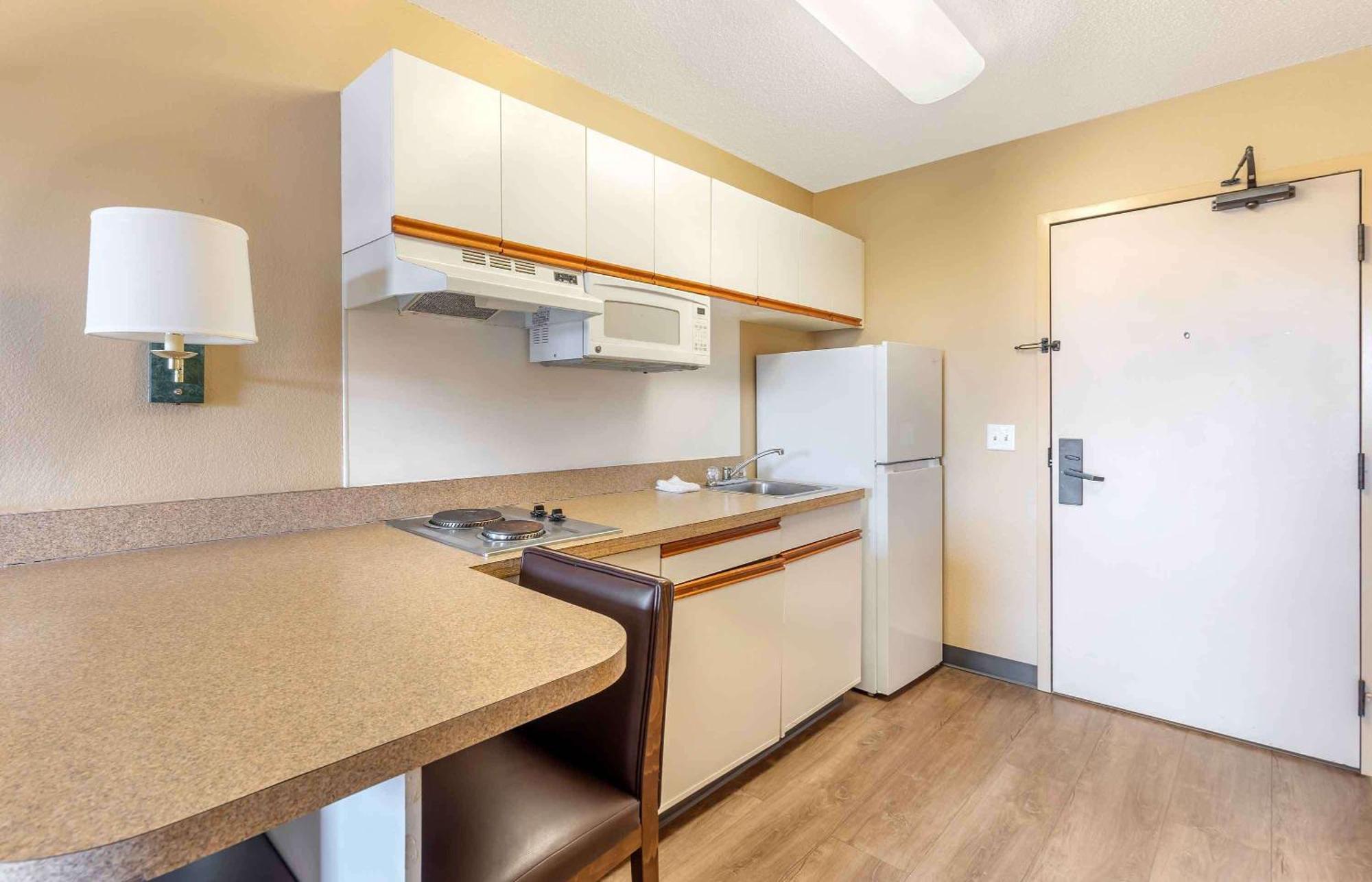 Extended Stay America Select Suites - Chicago - Westmont - Oak Brook Exterior foto