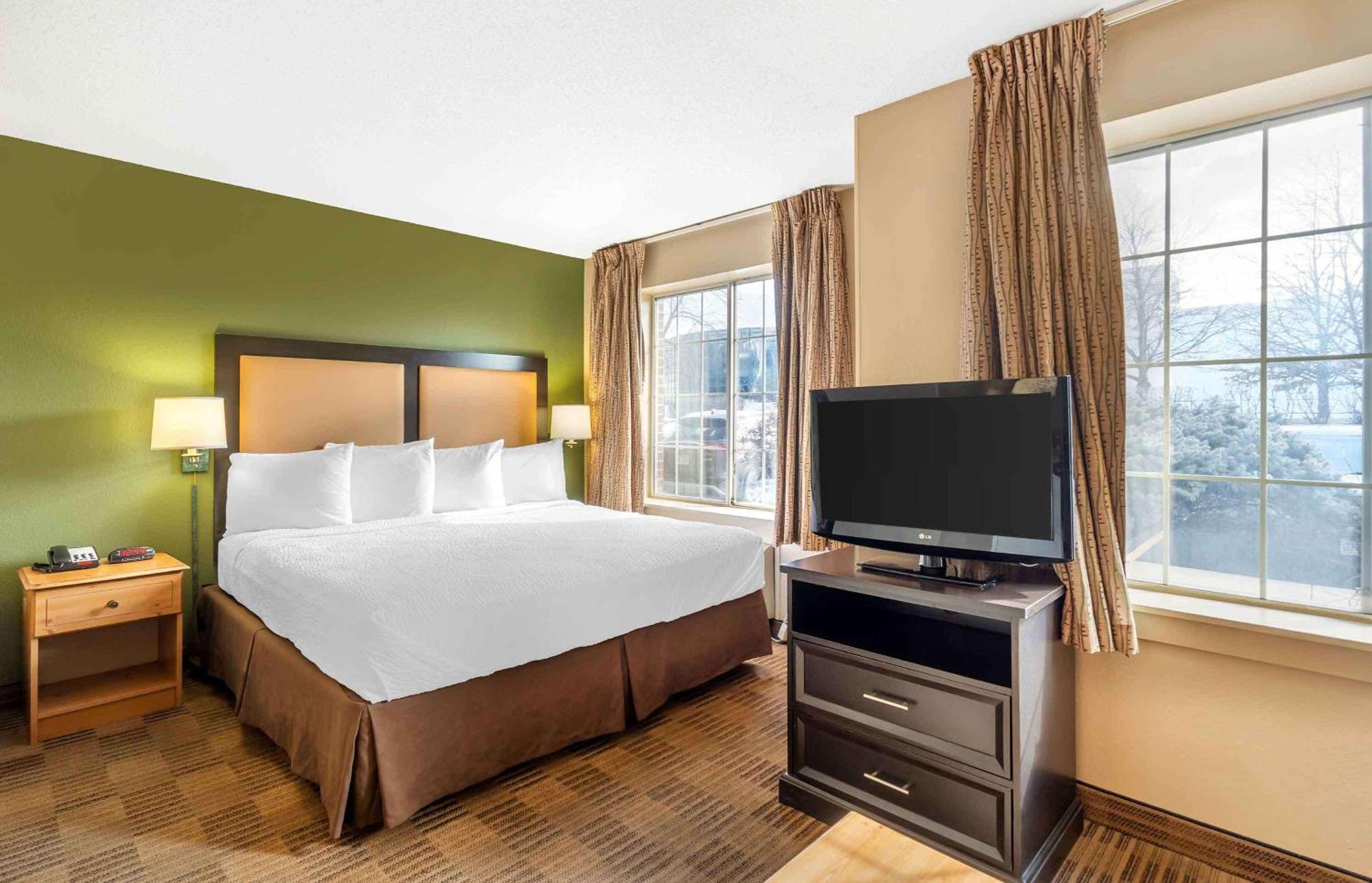 Extended Stay America Select Suites - Chicago - Westmont - Oak Brook Exterior foto