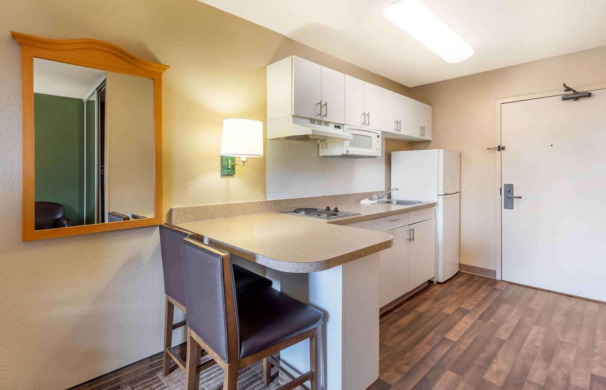 Extended Stay America Select Suites - Chicago - Westmont - Oak Brook Exterior foto